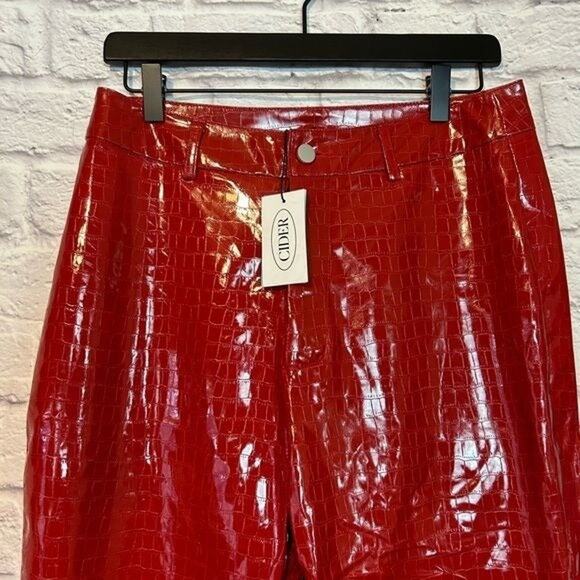 New! Cider Red PU Leather Croc embossed wide leg pants Size large - Picture 7 of 12